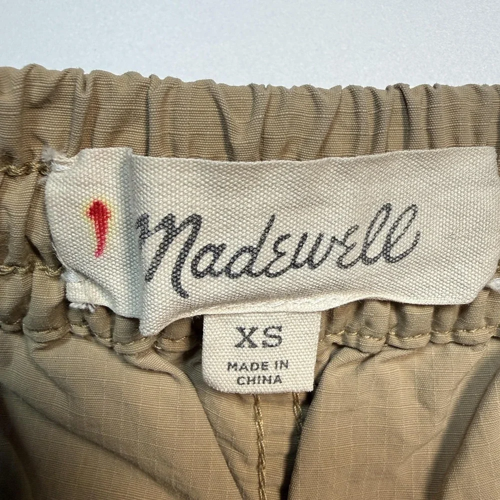 Madewell Shorts Mens XS Beige Elastic Waist Drawstring Chino Casual Travel
